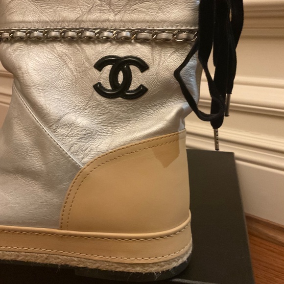 Chanel Leather Boots !! - Picture 8 of 10